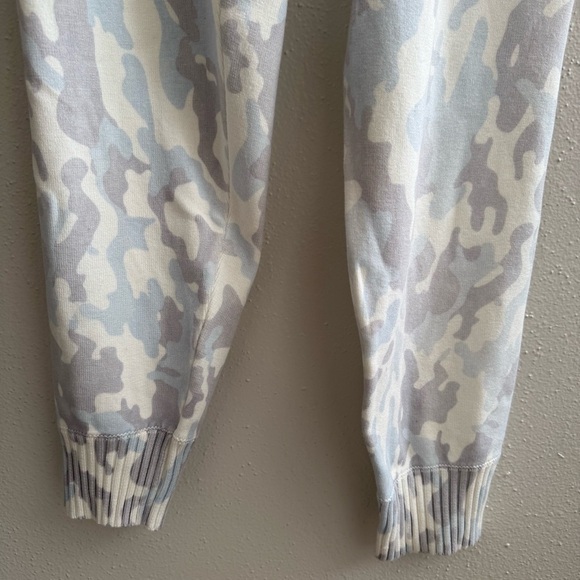 Central Park West Verbena Jogger - Size M - Picture 6 of 8